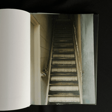 Load image into Gallery viewer, 7 Reece Mews. Francis Bacon's Studio Art Books Blicero Books
