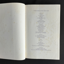 Load image into Gallery viewer, Joyce Carol Oates - Bellefleur