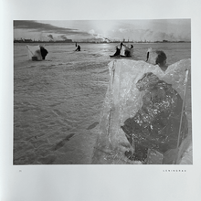 Load image into Gallery viewer, Carl De Keyzer - U.S.S.R | 1989 | C.C.C.P - Signed first edition Photography books First edition, first printing. Signed by Carl De Keyzer