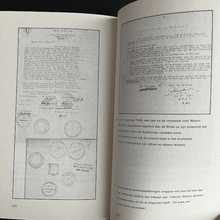 Load image into Gallery viewer, Johan Anthierens - Zonder vlagvertoon (Gesigneerd) Essays Eerste druk. Gesigneerd met opdracht