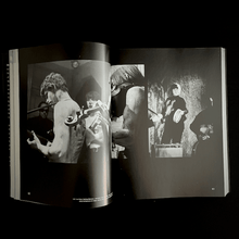 Load image into Gallery viewer, Richie Unterberger - White Light / White Heat. The Velvet Underground Day-By-Day Chronicle Blicero Books