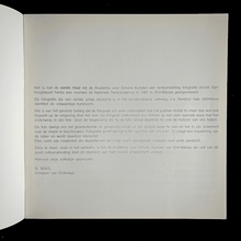 Load image into Gallery viewer, Tentoonstelling door de leraars fotografie Sint-Niklaas - Met eerdere versies van gedichten uit Diep in Amerika Photography catalog 1st and only edition of this extremely rare catalog / brochure