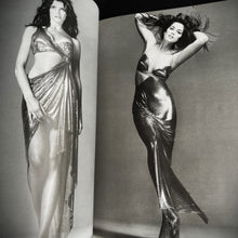 Load image into Gallery viewer, Richard Avedon - Gianni Versace Lookbook Blicero Books