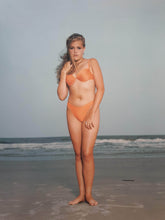 Load image into Gallery viewer, Rineke Dijkstra - Beach Portraits Book Scarce