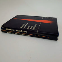 Load image into Gallery viewer, Wernher von Braun - Start in den Weltraum Book Blicero Books