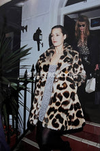 Load image into Gallery viewer, Yasmin Le Bon - March 1995 Press photo Blicero Books