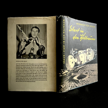 Load image into Gallery viewer, Wernher von Braun - Start in den Weltraum
