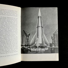 Load image into Gallery viewer, Wernher von Braun - Start in den Weltraum
