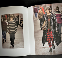 Load image into Gallery viewer, Dries van Noten LookBook - Men Autumn Winter  2017/18
