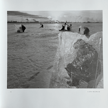 Load image into Gallery viewer, Carl De Keyzer - U.S.S.R | 1989 | C.C.C.P - Signed first edition Photography books First edition, first printing. Signed by Carl De Keyzer
