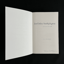 Load image into Gallery viewer, Jozef Deleu - Voorbij de grens (Met opdracht) Prose &amp; prose poetry Eerste druk, gesigneerd, met opdracht
