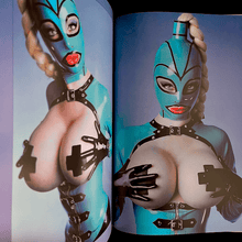 Load image into Gallery viewer, Peter Czernich - Latex Love with Lucy Photography books Blicero Books
