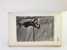 Load image into Gallery viewer, Bela Rajki - Die Technik des Sportschwimmens Book Rare
