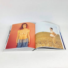 Load image into Gallery viewer, Colin McDowell - fashion today Book Blicero Books
