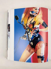 Load image into Gallery viewer, Colin McDowell - fashion today Book Blicero Books
